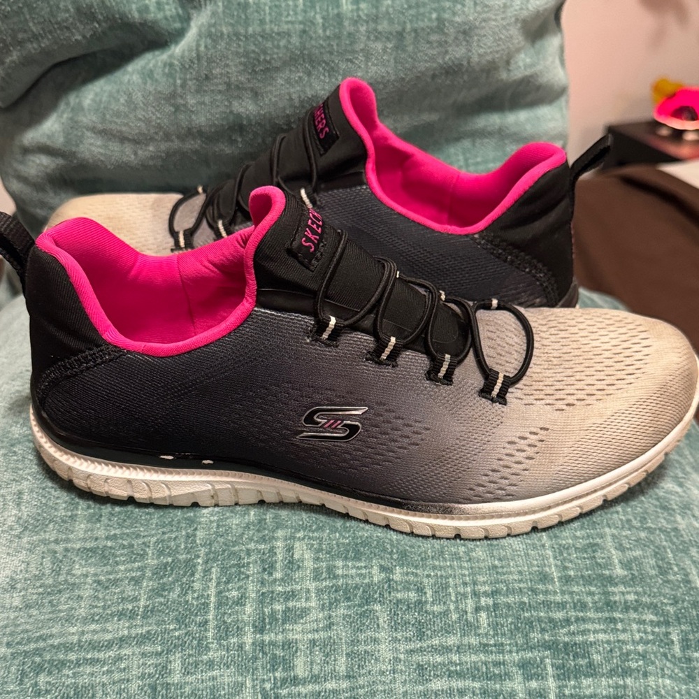 Skechers Women's Black & Gray Slip-On Athletic Sneakers with Hot Pink Lining